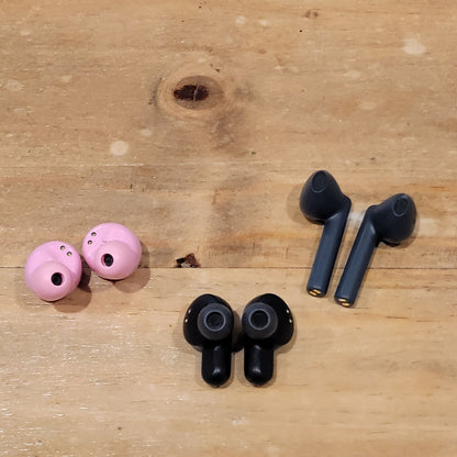 Lot Of 3 Earbuds Bluetooth Wireless Jlab Go Pop Skullcandy Dime Onn TWS
