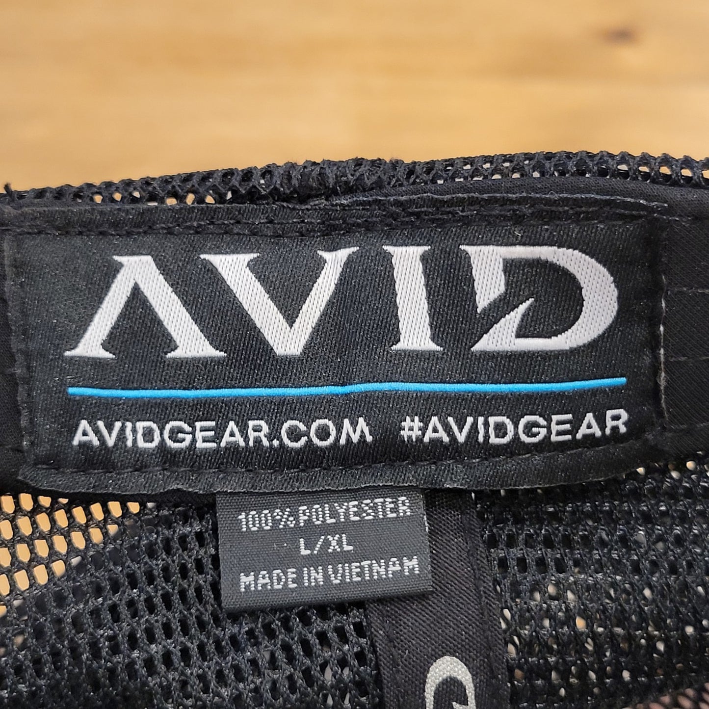Avid Fishing Hat Cap Size L/XL Flex Stretch Fitted Hook Logo Gray Black Fish