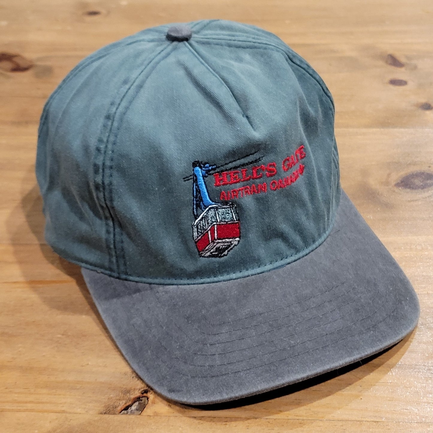 Vintage 80s Hell's Gate Airtram Canada Snapback Hat Fraser Canyon Souvenir Cap