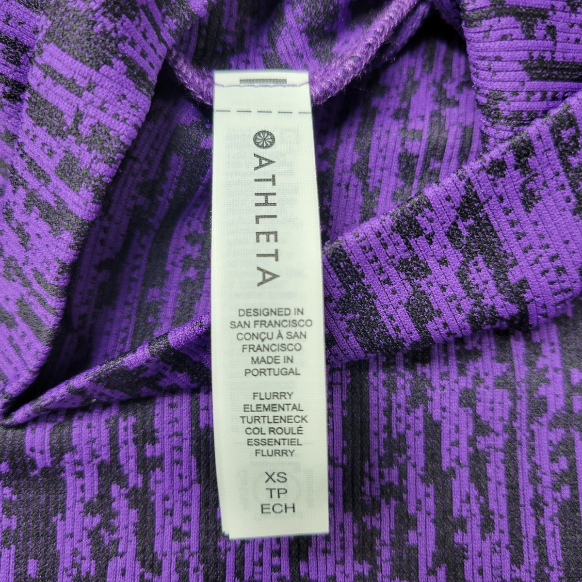 Athleta Flurry Elemental Turtleneck Top Base Layer Long Sleeve Purple Thumbholes