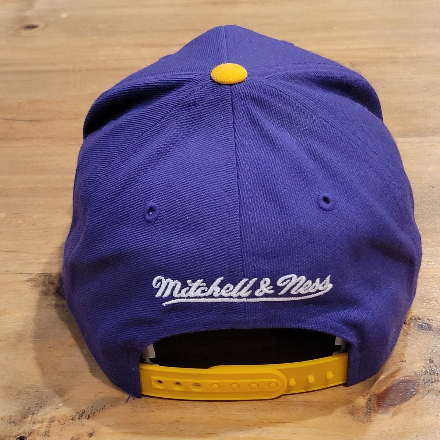 Los Angeles Lakers Hat Mitchell & Ness Big Logo Embroidered Retro HWC Wool Blend