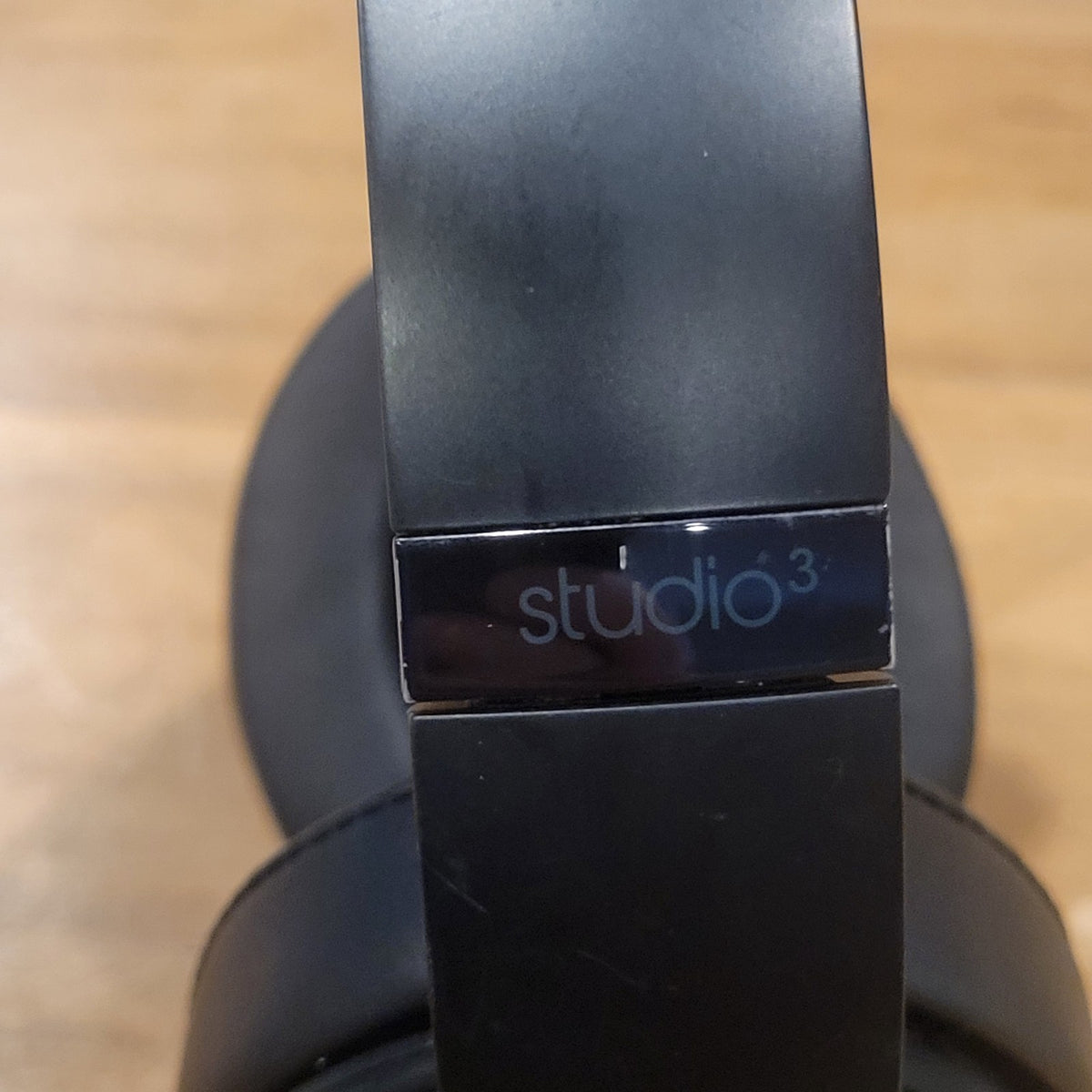 Beats Studio3 Wireless Noise Cancelling Over-Ear Headphones Black MQ562LL/A 1147