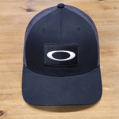 Oakley Snapback Hat Cap Mesh Back Trucker Black O Logo Patch One Size
