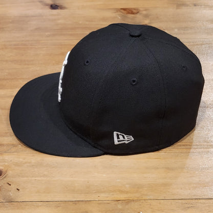 Chicago White Sox New Era Hat Size 7 1/8 Fitted On Field 59Fifty Black MLB