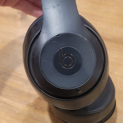 Beats Studio3 Wireless Noise Cancelling Over-Ear Headphones Black MQ562LL/A 1139