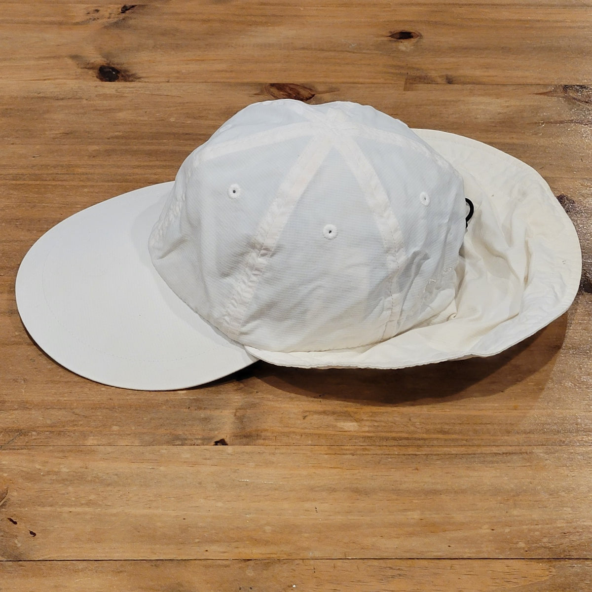 Vintage Columbia Fishing Hat Women One Size Adjustable White Neck Flap Wide Bill