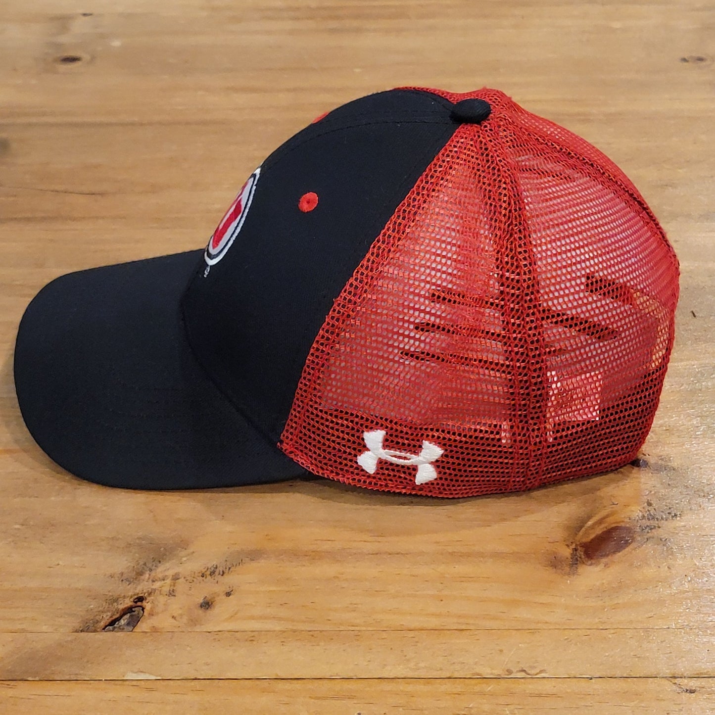 Utah Utes Under Armour Hat Cap Snapback Black Red One Size Mesh Back Trucker