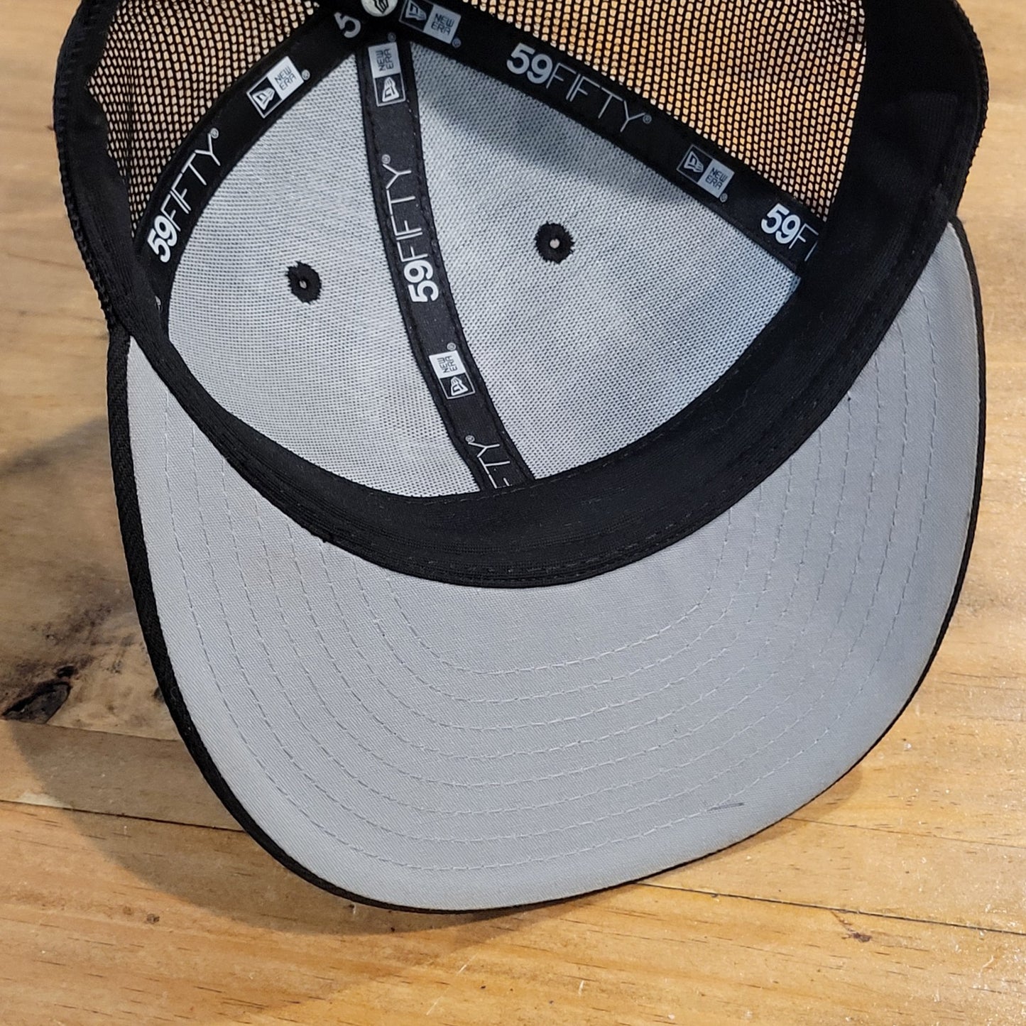San Francisco Giants Hat New Era Size 7 3/8 Fitted Black Low Profile G Logo Mesh