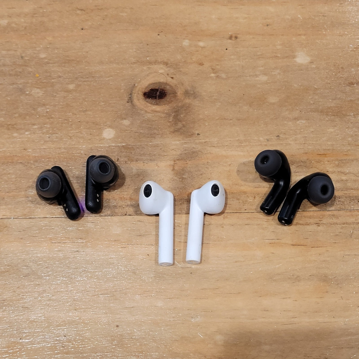 Lot Of 3 Earbuds Bluetooth Wireless Skullcandy Smokin Bud Tozo T20 Onn