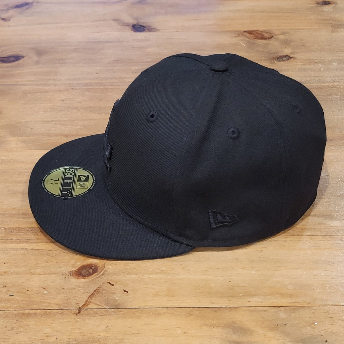 Los Angeles Dodgers Hat New Era Size 7 1/8 Fitted Black On Black Out 59Fifty MLB