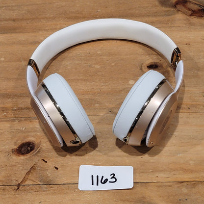 Beats by Dr Dre Solo 2 Wireless Bluetooth On Ear Headphones Rose Gold White
