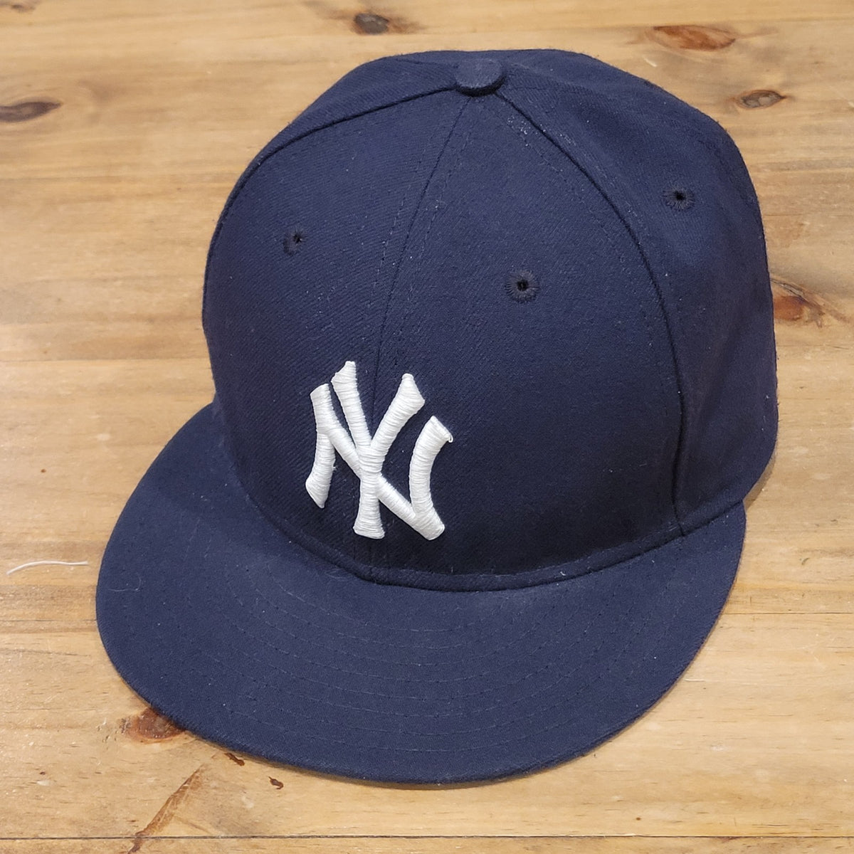 New York Yankees Hat New Era Size 7 3/8 Fitted 59Fifty On Field MLB Baseball