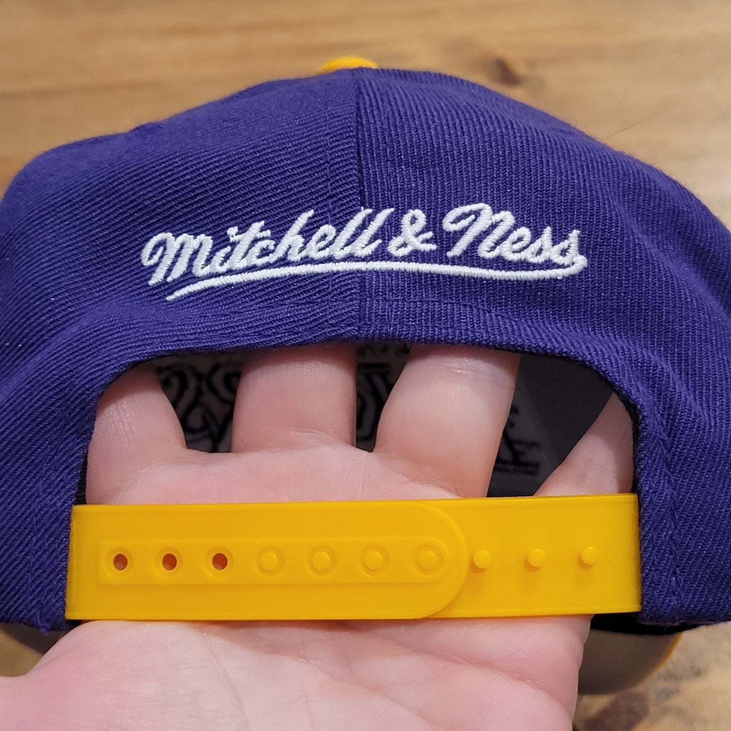 Los Angeles Lakers Hat Mitchell & Ness Big Logo Embroidered Retro HWC Wool Blend