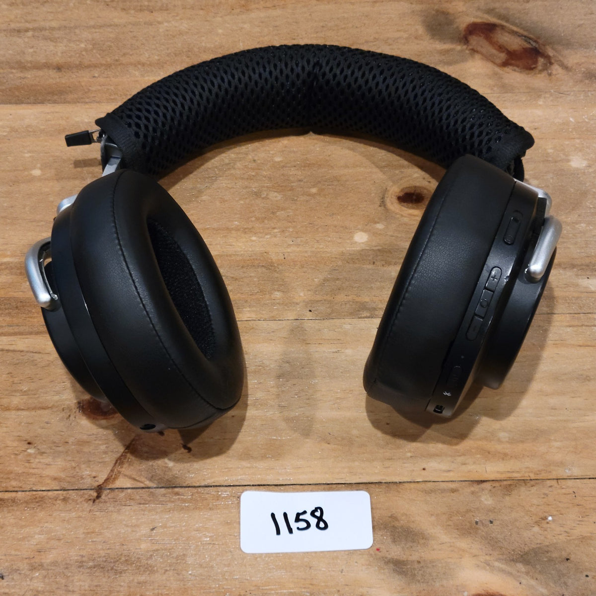 Shure Aonic 50 Wireless Noise Cancelling Headphones Black New Ear Pads & Cover