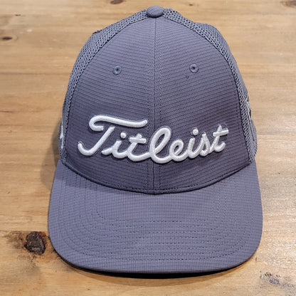 Titleist Hat Cap Snapback Gray Mesh Back Golf NW Flag Logo One Size Pro V1