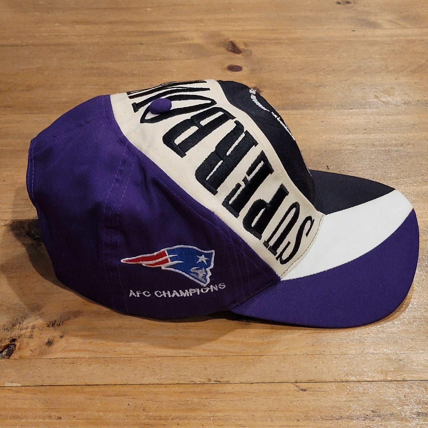 New England Patriots Super Bowl XXXI Wave Wrap Swirl Eastport Snapback Hat 1997