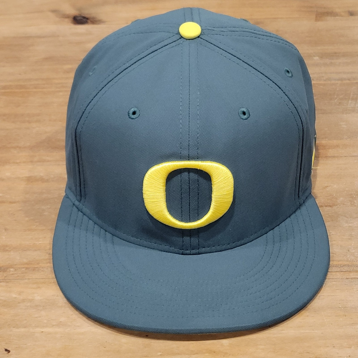 Oregon Ducks Nike True Hat Size 7 3/8 Fitted Baseball Green Swoosh
