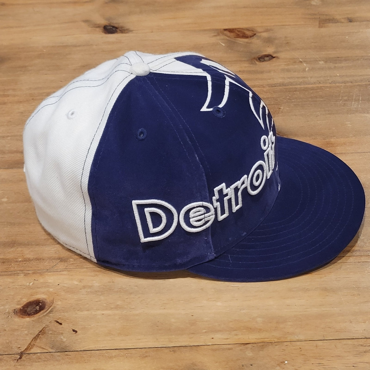 Vintage Detroit Tigers New Era Hat Size 7 1/2 Velvet Big Logo 59Fifty Fitted