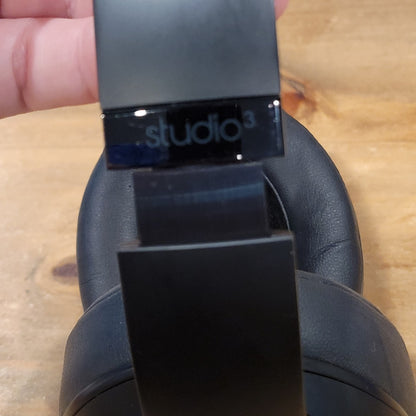 Beats Studio 3 Wireless Bluetooth Over Ear Noise Cancelling Headphone Black 1122