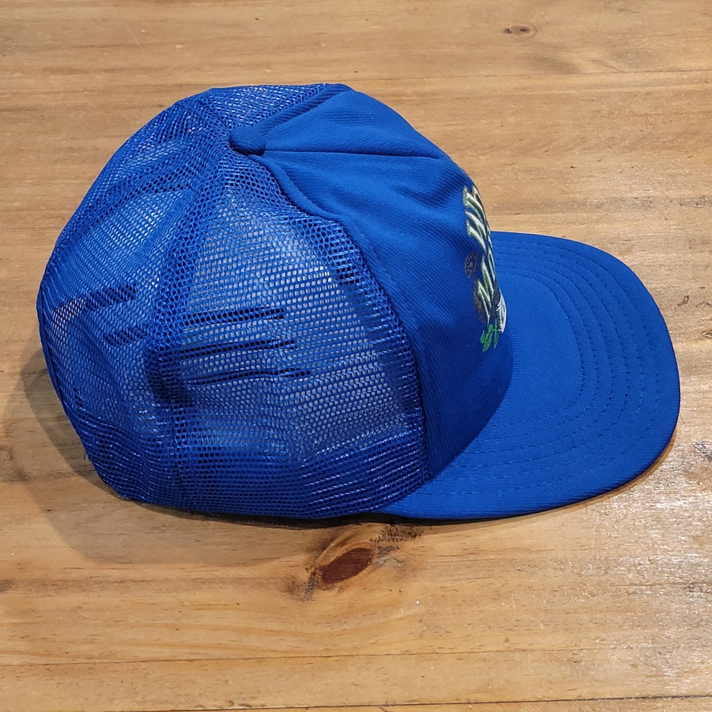 Vintage White Mountain Cooler Hat Snapback Made USA Wine Cooler Stroh Brewery