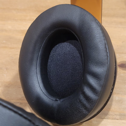 Beats Studio 3 Wireless Over Ear Headphones Midnight Black Gold Skyline Edition