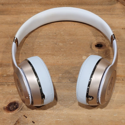 Beats by Dr Dre Solo 2 Wireless Bluetooth On Ear Headphones Rose Gold White