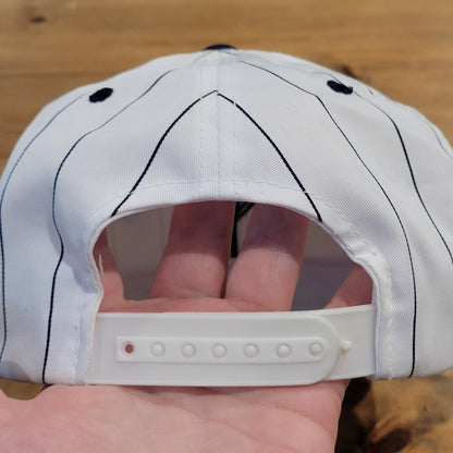 Vintage New York Yankees Hat Cap Snapback White Blue Pin Stripe Logo 7 90s MLB