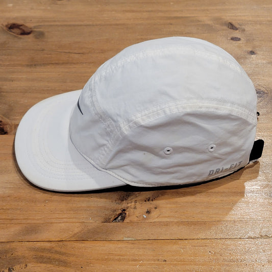 Nike AW84 Hat Cap Strap Back White Black Swoosh Running Outdoor One Size Dri-Fit