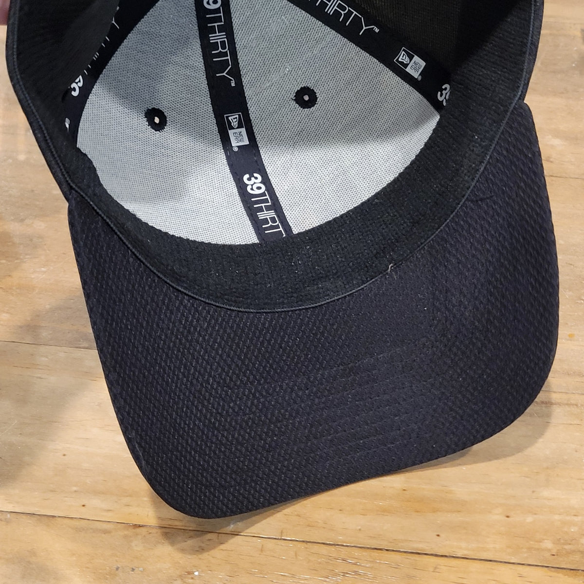 Monster Energy NASCAR Cup Hat New Era M/L 39Thirty Flex Stretch Fitted Black