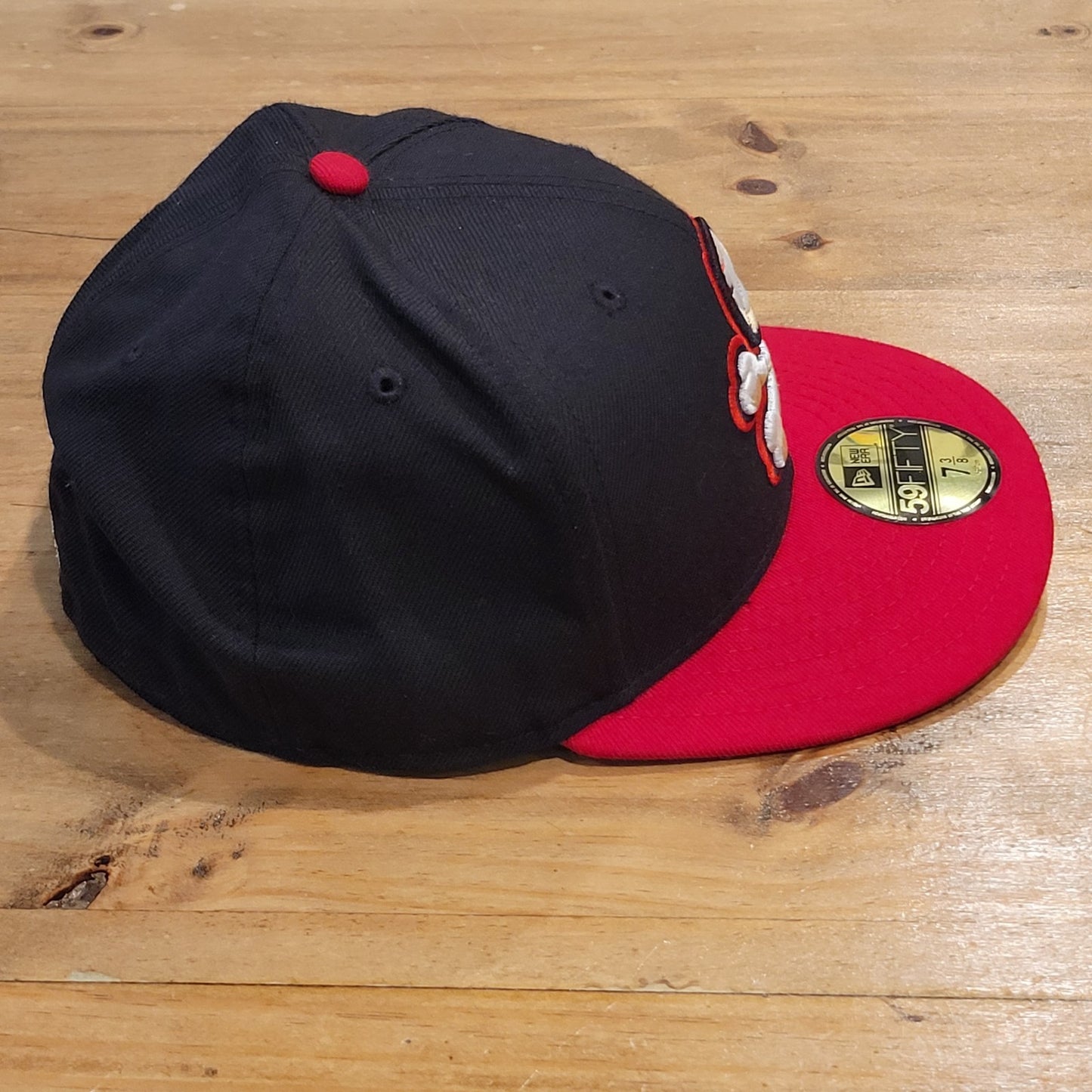 El Paso Chihuahuas Crossbones Hat New Era 7 3/8 Fitted Black MiLB Baseball Wool