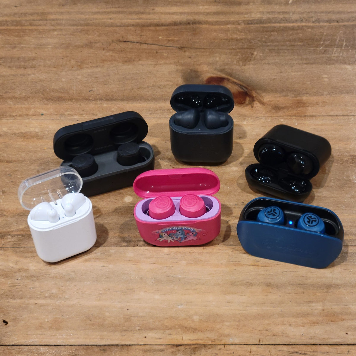 Lot of 6 Earbuds Wireless Bluetooth Skullcandy Jib Jlab Go Pop Tozo T6 Onn TWS