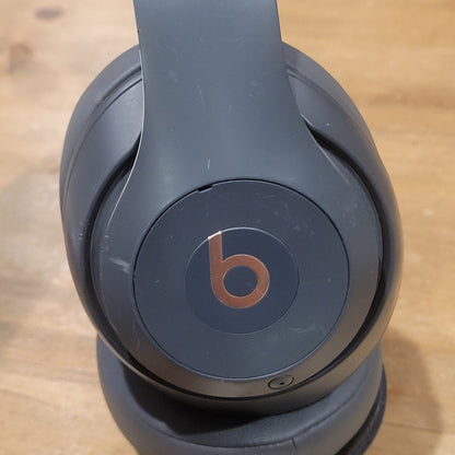Beats Studio 3 Wireless Over Ear Headphones Shadow Gray Gold Skyline Studio3