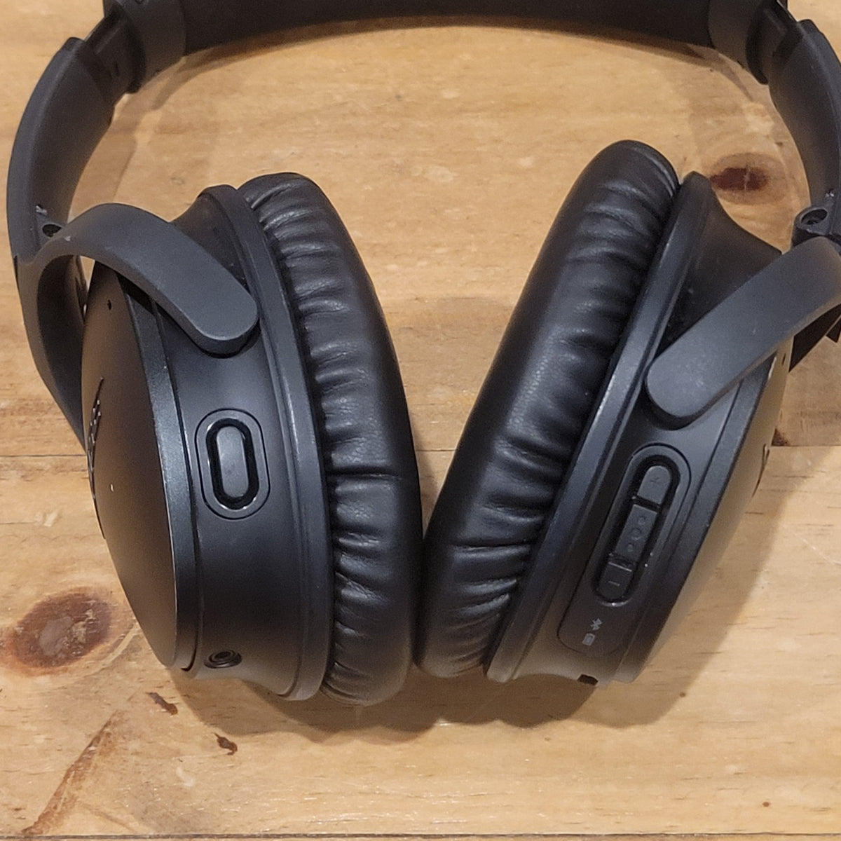 Bose QuietComfort 35 II Wireless Headphones QC35 Over-Ear Noise Cancelling 1144