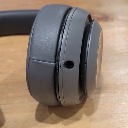 Beats Studio3 Wireless Noise Cancelling Over-Ear Headphones Gray Shadow Grey