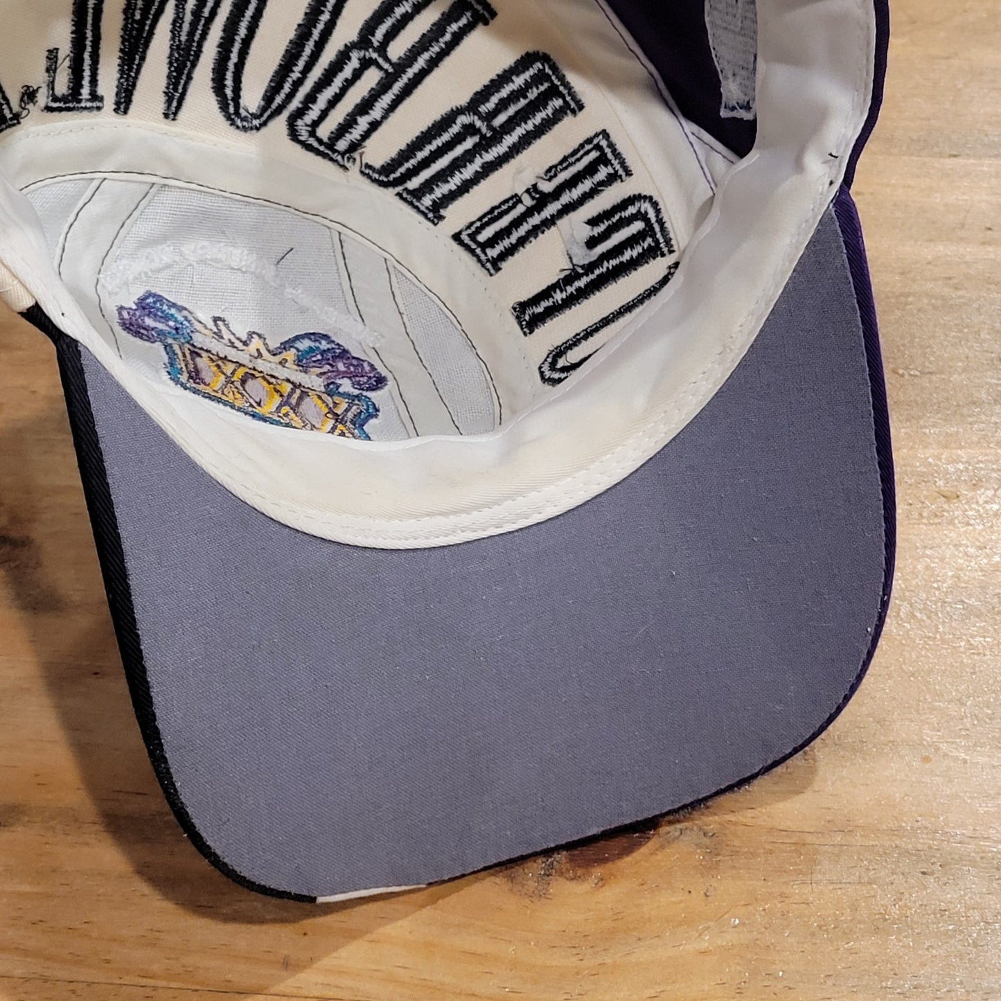 New England Patriots Super Bowl XXXI Wave Wrap Swirl Eastport Snapback Hat 1997
