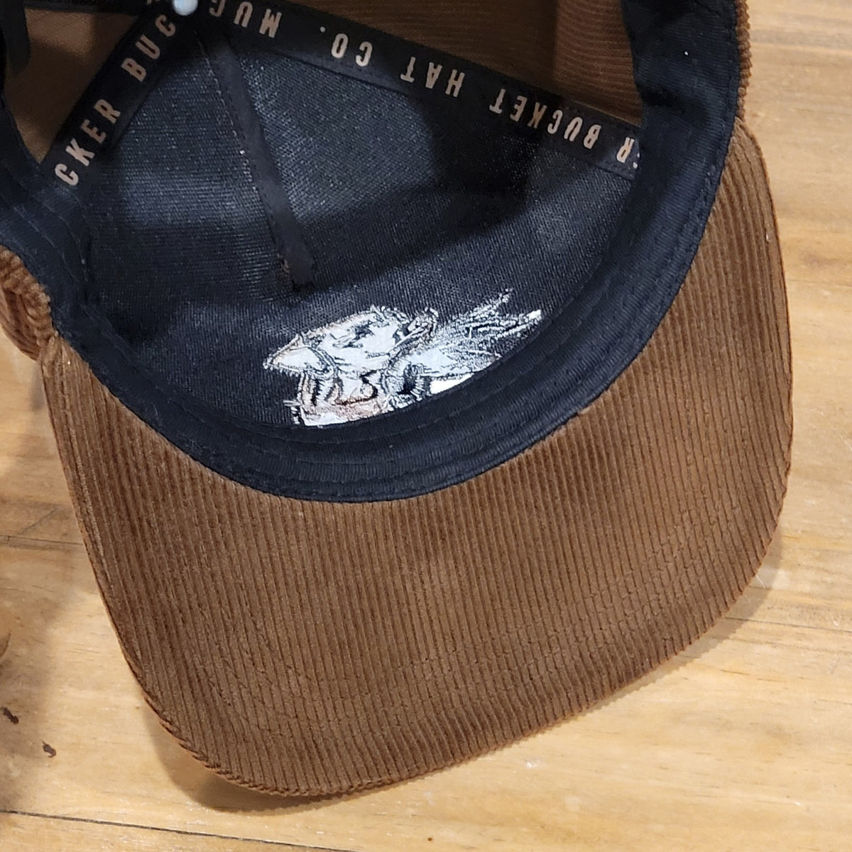 Mucker Bucket Corduroy Hat Snapback Brown Dog Hunting Duck Embroidered